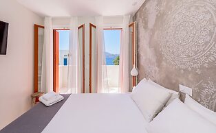 KLIMA BAY Beachfront Boutique Houses