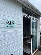 Stunning One Bed Modern & Contemporary Chalet