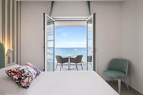 Seaside Hotel