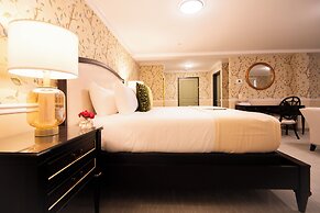 The Pathmaker Hotel