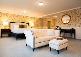 The Pathmaker Hotel