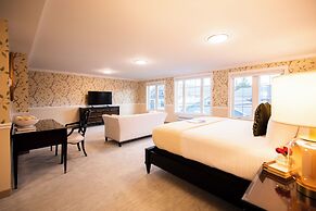 The Pathmaker Hotel