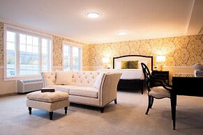 The Pathmaker Hotel