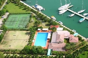 4 Guests - Stunning View - Pool - South Finger