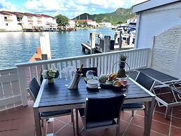 4 Guests - Stunning View - Pool - South Finger