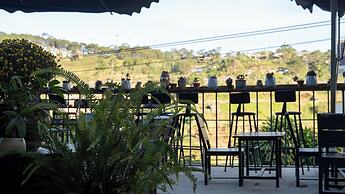 Gio Homestay