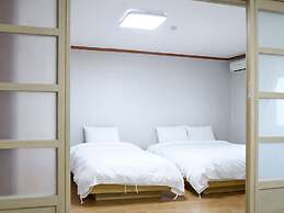 Sorak Y Hostel