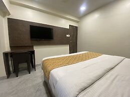 Hotel B Town