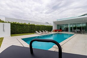 Modern 4 Bedroom Pool Villa - KHA5