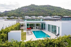 Modern 4 Bedroom Pool Villa - KHA5