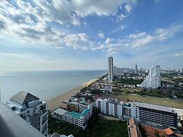AERAS Beachfront Jomtien Pattaya