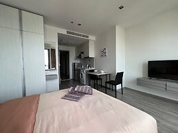AERAS Beachfront Jomtien Pattaya