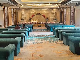 Four Leaf Hotel Akosha