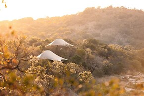 Madwaleni River Lodge - Babanango Game Reserve