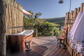 Madwaleni River Lodge - Babanango Game Reserve