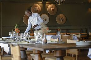 Madwaleni River Lodge - Babanango Game Reserve