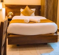 Kije Place Hotel