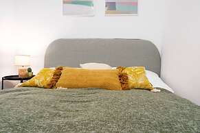 Designer Apartments - Near Danube