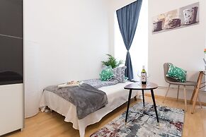 Designer Apartments - Near Danube