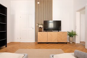 Designer Apartments - Near Danube