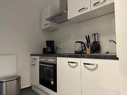 Designer Apartments - Near Danube