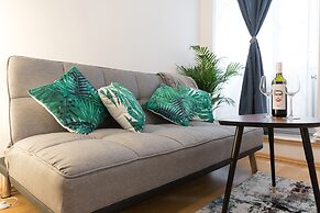Designer Apartments - Near Danube