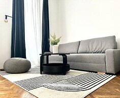 Designer Apartments - Near Danube