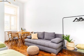 Designer Apartments - Near Danube