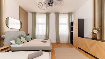 Designer Apartments - Near Danube