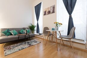 Designer Apartments - Near Danube