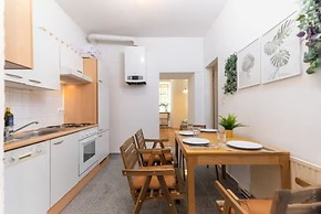 Designer Apartments - Near Danube