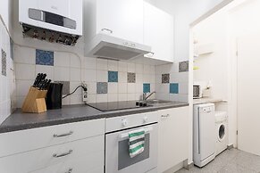 Designer Apartments - Near Danube