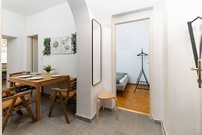Designer Apartments - Near Danube