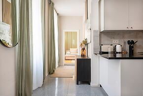 Designer Apartments - Near Danube