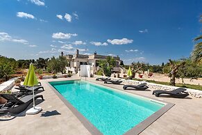 3635 Villa Dolce - App 2 by Barbarhouse