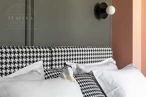 Canvas House by Fragola Collection