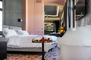 Canvas House by Fragola Collection