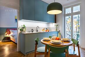 Canvas House by Fragola Collection