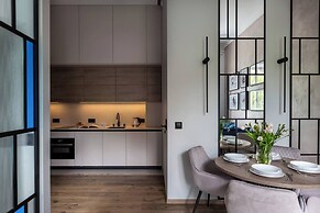 Canvas House by Fragola Collection