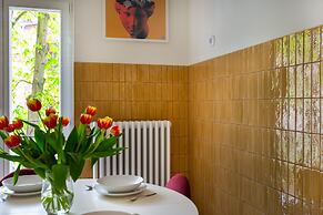 Canvas House by Fragola Collection