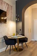 Canvas House by Fragola Collection