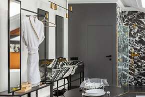 Canvas House by Fragola Collection