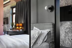 Canvas House by Fragola Collection