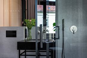 Canvas House by Fragola Collection