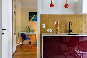 Canvas House by Fragola Collection