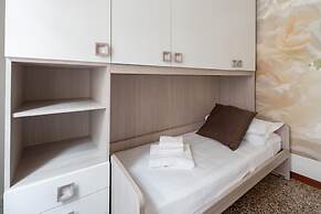 Venice Grand Canal Style Apt 3 - Locz