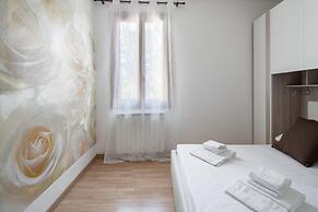 Venice Grand Canal Style Apt 3 - Locz