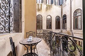 Tintoretto Style 4 by Wonderful Italy