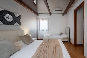 Herion Palace Apt 5 by Wonderful Italy