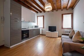 Herion Palace Apt 3 by Wonderful Italy